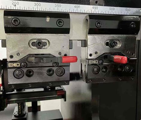 Delem Controller System 170 Ton 4000mm CNC Hydraulic Press Brake Machine